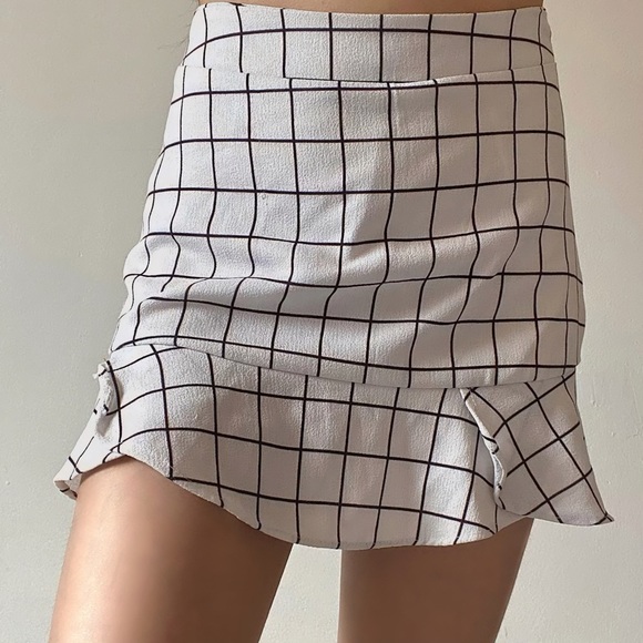 Grid Plaid Skirt - Picture 2 of 5